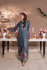 Garnet - Green Kaftan